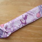 ★水筒肩紐カバー＊英字がオシャレなシルエットアリス☆パープル