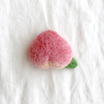 PEACH♡PEACH 羊毛フェルト フルーツ桃 ブローチ