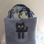 ポケットから猫
