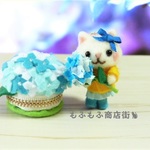 あじさいのコインケース★雨上がりの白猫ちゃん（青）
