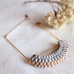 サテンリボンのブレスレット