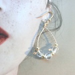 クリスタル（天然水晶）クリアピアス　しずく