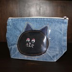 一点物【ひょうきんな顔の紺色猫ちゃんデニムポーチ】一点物 
