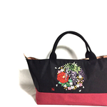 日本刺繍のバッグ【花環】