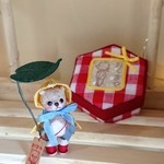 ★OKumaYA☆モールベア『梅雨のクマさん』赤色BOX