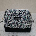 ワイヤーポーチ パンダ イン 花畑 パープル