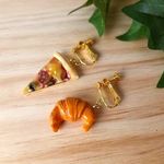 ピザとクロワッサンのイヤリング