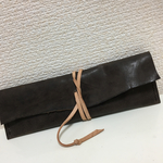 オイルたっぷり　レザー巻きペンケース