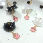 猫傘雨降りピアス【再販予定無し】