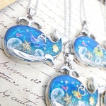 クジラのアクアリウムネックレス