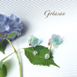 涼しげ紫陽花のイヤリング／ピアス（ブルー系）