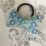      手刺繍  のふんわりリボンヘアゴム