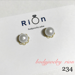 シンプル 一粒パール  貼るピアス✳︎シールピアス 