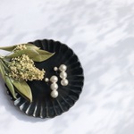 3pearl earring