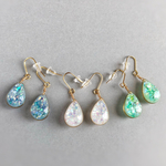 京都オパールとオーロラの雫 white ピアス/樹脂ピアス/イヤリング/ノンホール樹脂ピアス