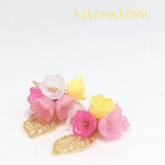 6輪の花  ピアス / イアリング