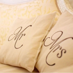 『 Mr＆Mrs 』ウェディングクッション