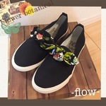 début価格【19〜30cm】フラワーボタニカルリボンスリッポン/nv 