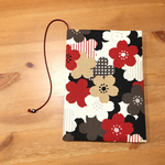  《 四六判》ブックカバー  ハンドメイド      モダンフラワー