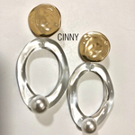 ゴールド×クリアーパールピアス