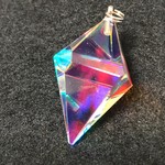虹の結晶 蛍石型大 ビビッド ペンダントトップ VD-060