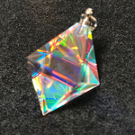 虹の結晶 蛍石型 ビビッド ペンダントトップ VD-064