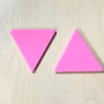 VINTAGE PINK TRIANGLE PLATE RETRO CABOCHONS