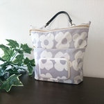 ☆再6販☆おしりふき&おむつポーチ♡一体型☆大☆（北欧調フラワー&グレー）