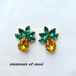 夏♡パイナップルモチーフ♡ビジューピアス(イヤリング)