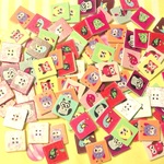 30個　かわいいふくろうの四角いボタン　234