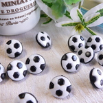 【#238】30個　13mm　サッカーボール　黒　ボタン　手芸　