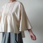 さらっとコットンのフレア袖ブラウス