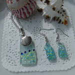 夏色シーグラスのネックレスとピアス　セット