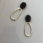 ストーン ピアス