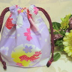 金魚と桜の巾着