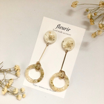 かすみ草レジンの大ぶりピアス