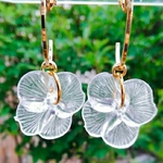 雨の花びらイヤリング