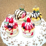 フルーツたっぷりパンケーキのメモスタンド