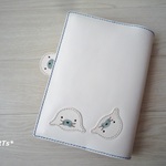 【単行本サイズ】ころころアザラシのレザーブックカバー♪あざらしおり付