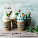 バニラ＆チョコミントのカップアイス