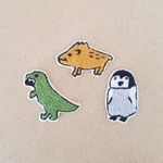 【ゆるい生き物】手刺繍ブローチ