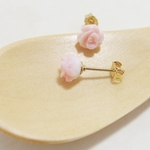 *K14GF***P26クィーンコンクシェルAAA☆薔薇ピアス