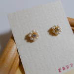 ジルコニアとパールのフラワーピアス