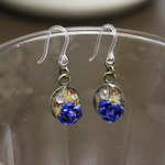 バラのミニピアス　青