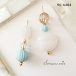 No.A404 爽やか✰︎White × Blue のアシンメトリーピアス / イヤリング