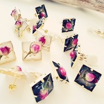 C様専用（計6点）☆ミニ薔薇のプチピアス（レジンアクセサリー）