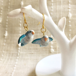 新作＊オキナインコ ブルー 羽ばたき ピアス