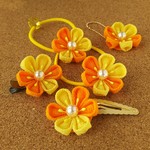 ちりめん細工 ちいさな花飾り 一粒パール 黄