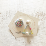 送料無料♬わたしだけの宝石ピアス（ホワイト×ショッキングピンク）
