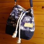 ヤシの木柄の巾着バッグ(navy)